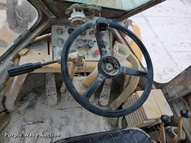 image for item DL7969 1978 Caterpillar  966C wheel loader