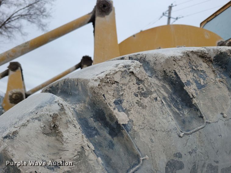 image for item DL7969 1978 Caterpillar  966C wheel loader