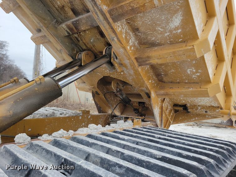 image for item DL7970 Morooka K40 MST3300 track carrier