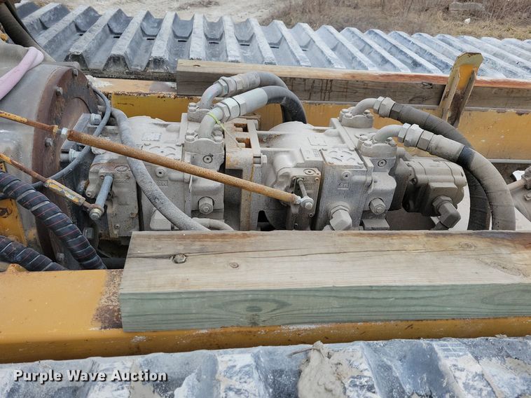 image for item DL7970 Morooka K40 MST3300 track carrier