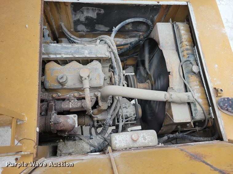 image for item DL7970 Morooka K40 MST3300 track carrier