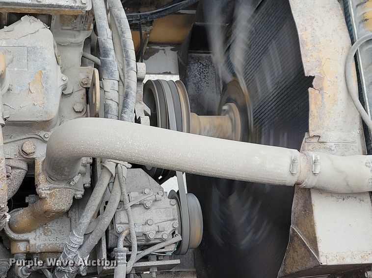 image for item DL7970 Morooka K40 MST3300 track carrier