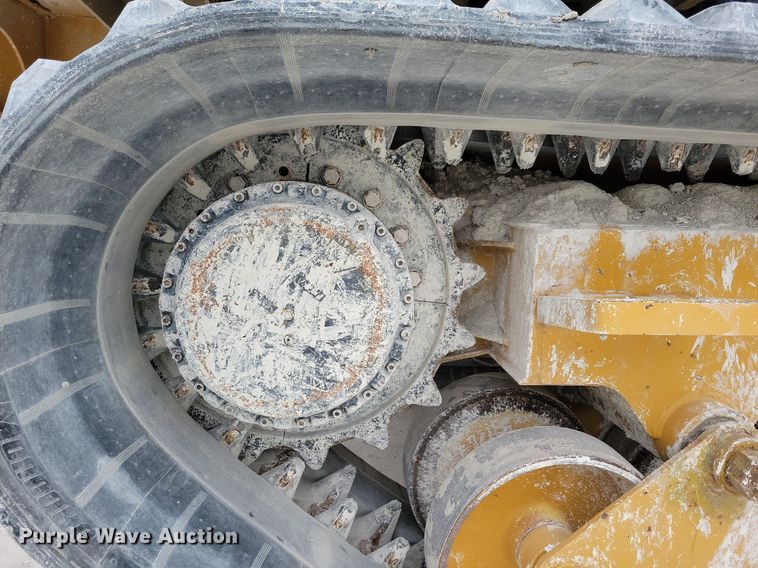 image for item DL7970 Morooka K40 MST3300 track carrier