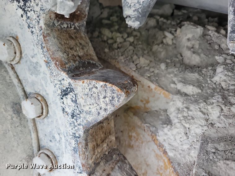 image for item DL7970 Morooka K40 MST3300 track carrier