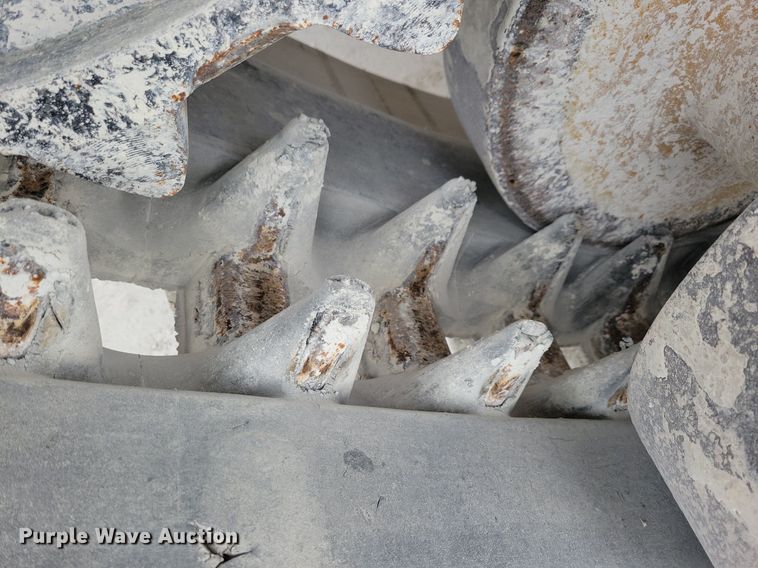 image for item DL7970 Morooka K40 MST3300 track carrier