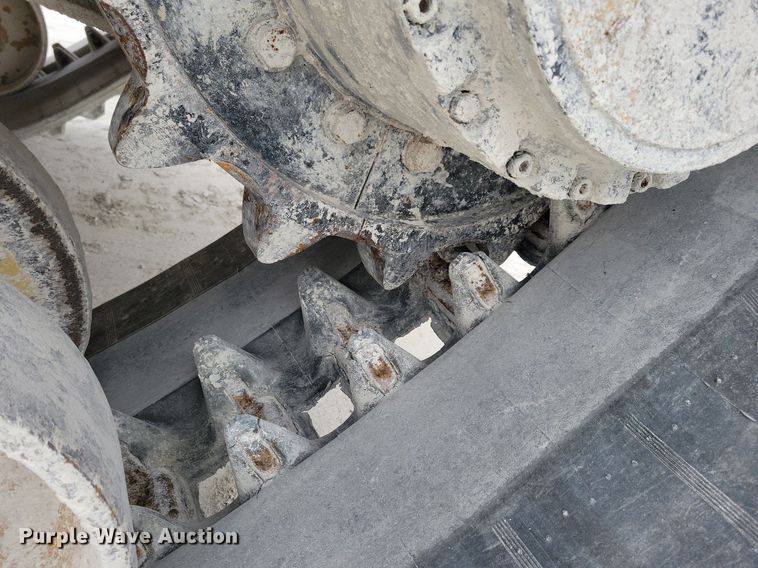 image for item DL7970 Morooka K40 MST3300 track carrier