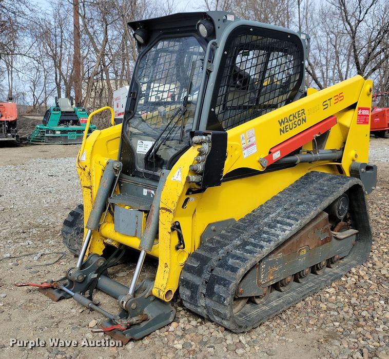 image for item DL7986 2015 Wacker Neuson ST35 tracked skid steer loader