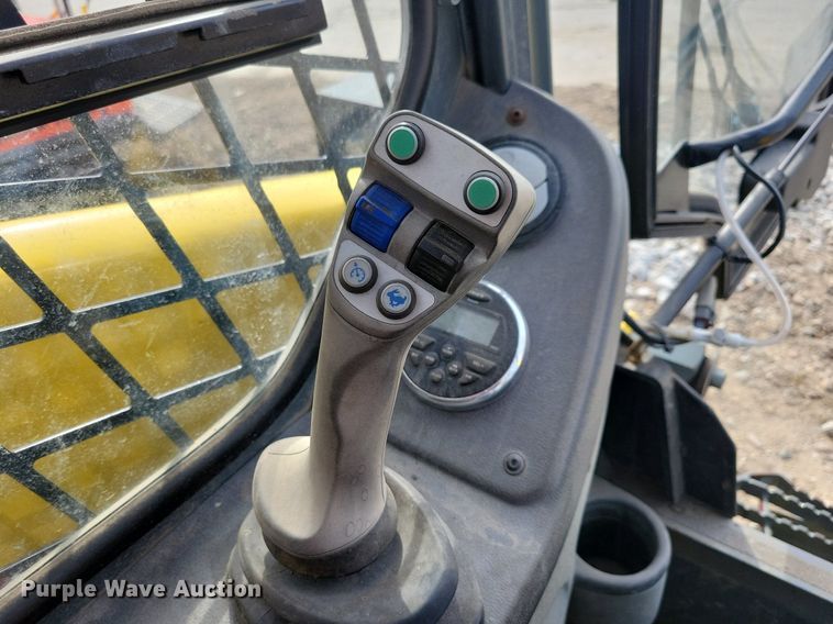 image for item DL7986 2015 Wacker Neuson ST35 tracked skid steer loader