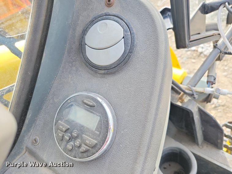 image for item DL7986 2015 Wacker Neuson ST35 tracked skid steer loader