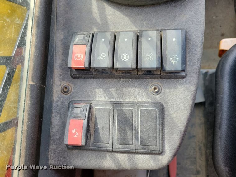 image for item DL7986 2015 Wacker Neuson ST35 tracked skid steer loader