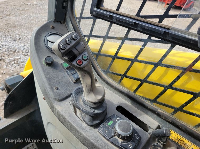 image for item DL7986 2015 Wacker Neuson ST35 tracked skid steer loader