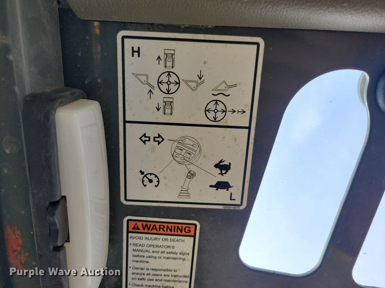 image for item DL7986 2015 Wacker Neuson ST35 tracked skid steer loader