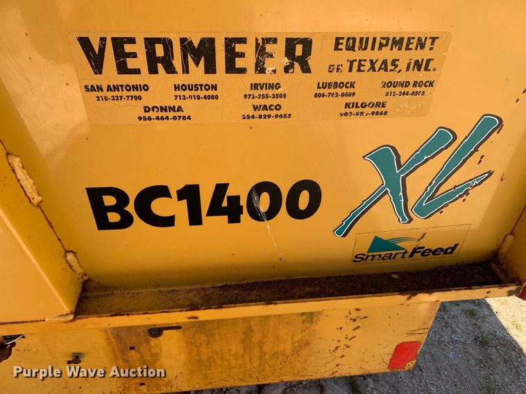 image for item DM7757 2005 Vermeer BC1400XL wood chipper