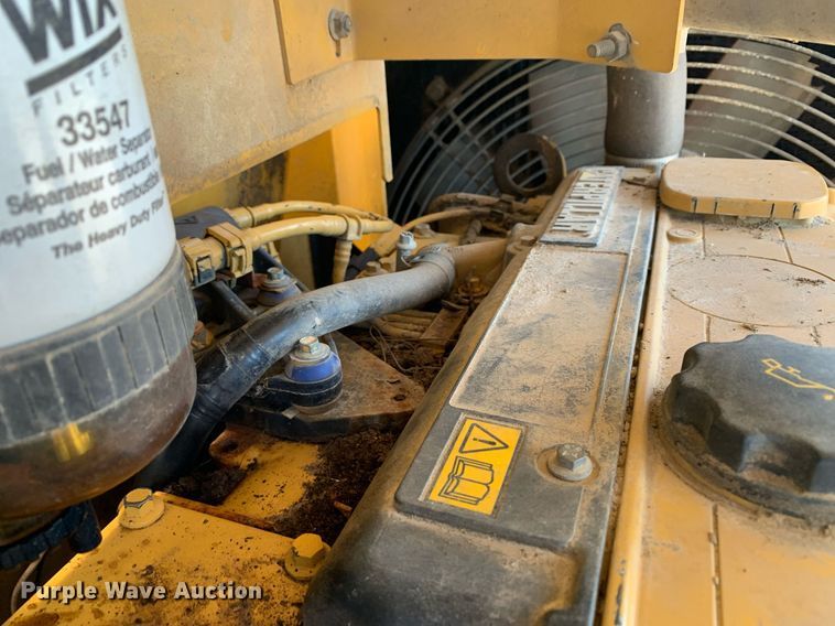 image for item DM7757 2005 Vermeer BC1400XL wood chipper