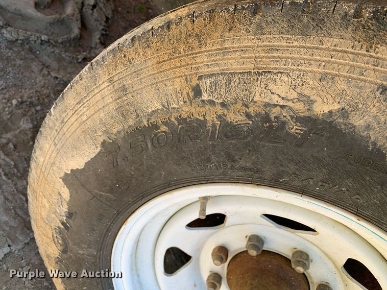 image for item DM7757 2005 Vermeer BC1400XL wood chipper