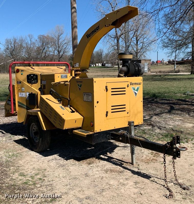 image for item DM7758 2012 Vermeer BC1000XL wood chipper