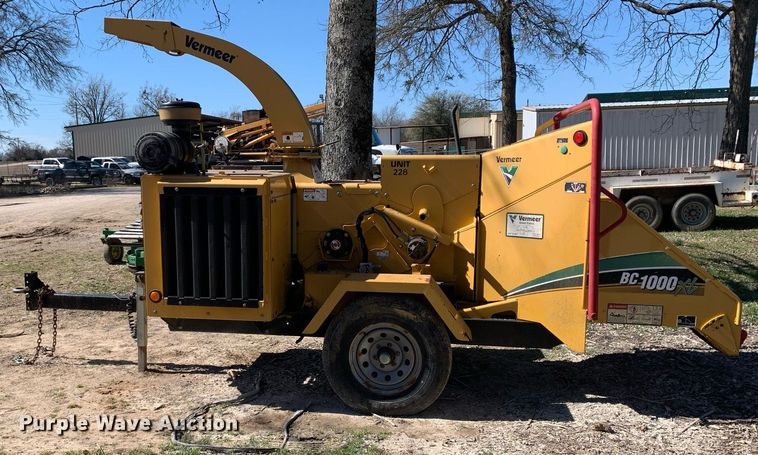 image for item DM7758 2012 Vermeer BC1000XL wood chipper