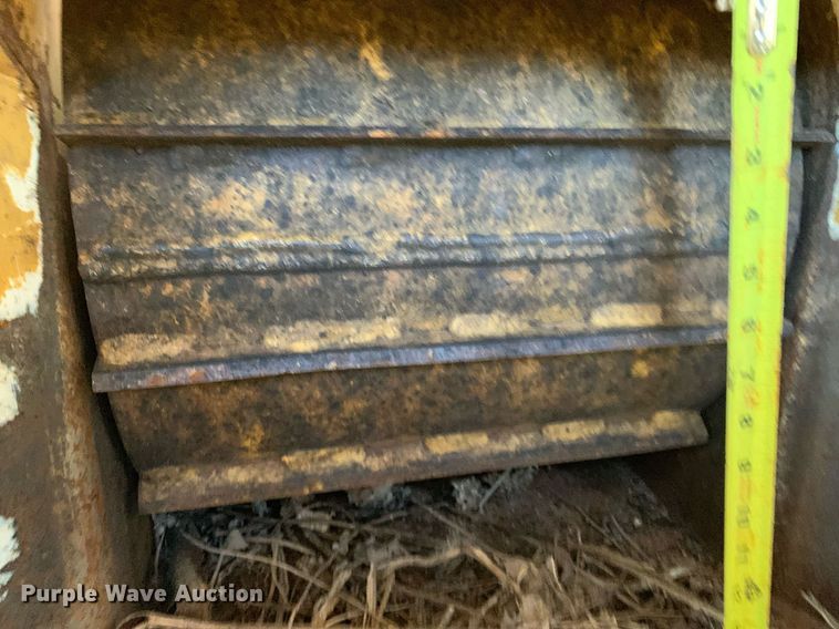 image for item DM7758 2012 Vermeer BC1000XL wood chipper