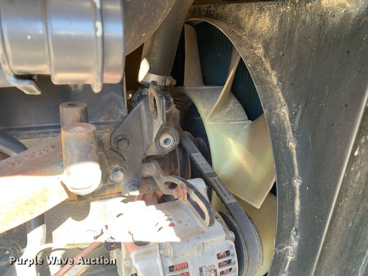 image for item DM7758 2012 Vermeer BC1000XL wood chipper