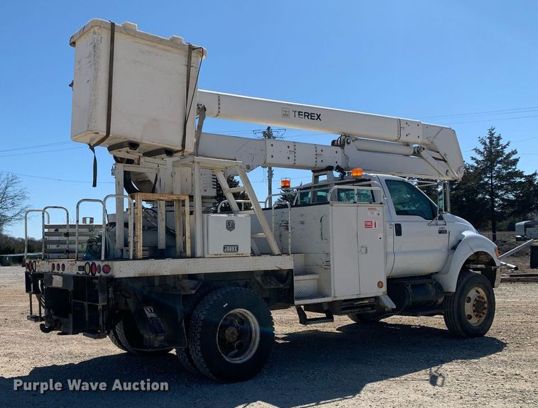image for item DM7763 2007 Ford F750 Super Duty bucket truck