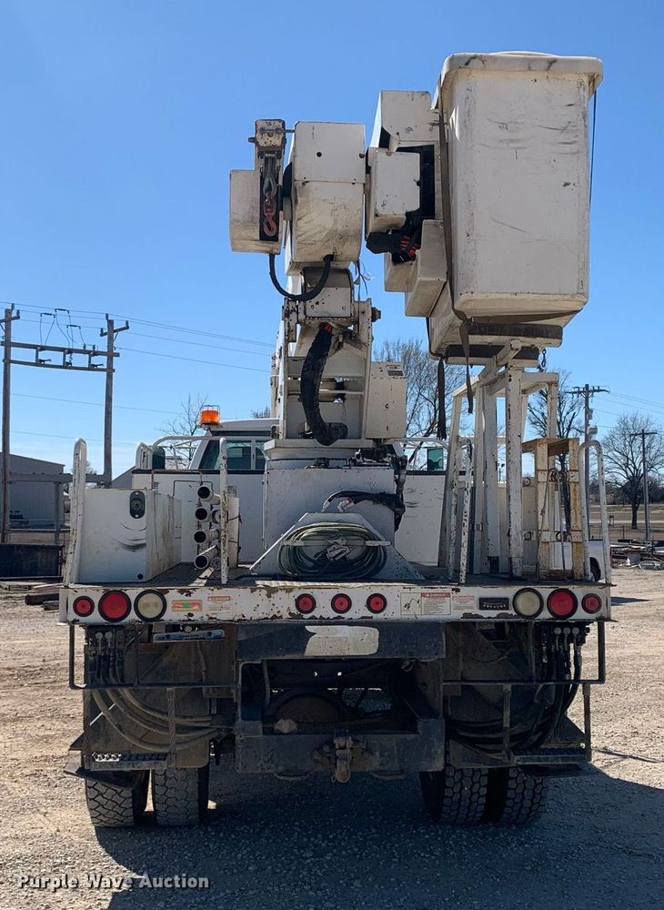 image for item DM7763 2007 Ford F750 Super Duty bucket truck