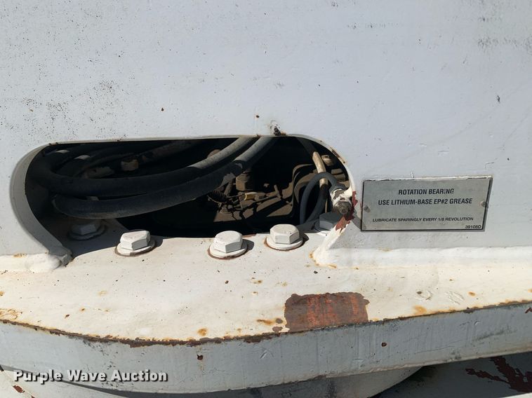 image for item DM7763 2007 Ford F750 Super Duty bucket truck