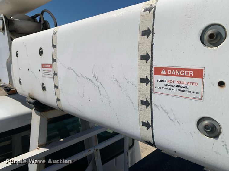 image for item DM7763 2007 Ford F750 Super Duty bucket truck