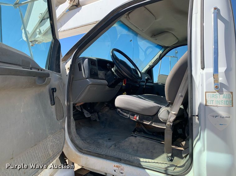 image for item DM7763 2007 Ford F750 Super Duty bucket truck
