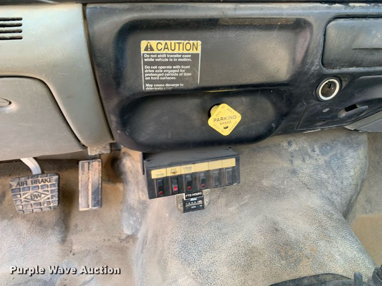 image for item DM7763 2007 Ford F750 Super Duty bucket truck