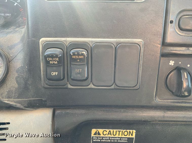 image for item DM7763 2007 Ford F750 Super Duty bucket truck