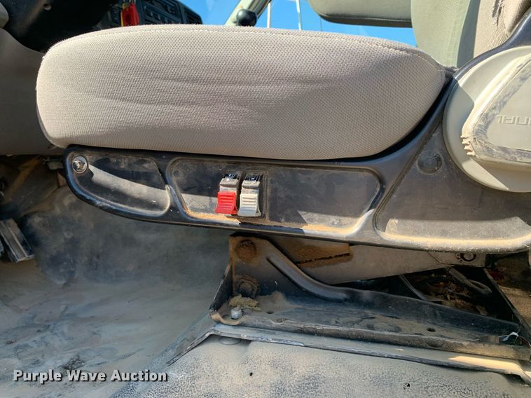 image for item DM7763 2007 Ford F750 Super Duty bucket truck