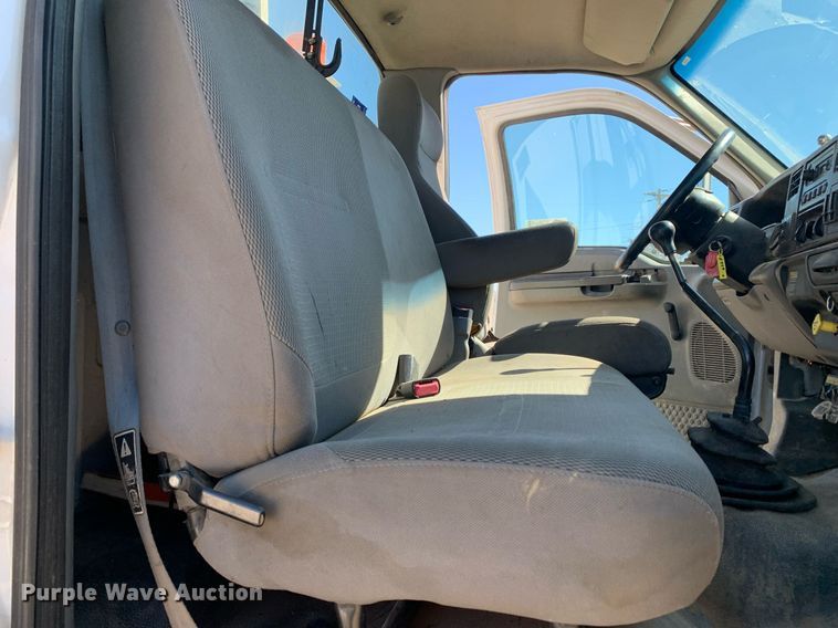 image for item DM7763 2007 Ford F750 Super Duty bucket truck