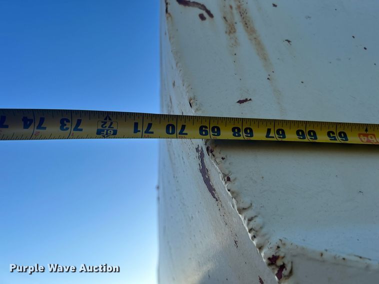 image for item DN0518 1989 Amertek Inc. 2500L hydroseeder truck