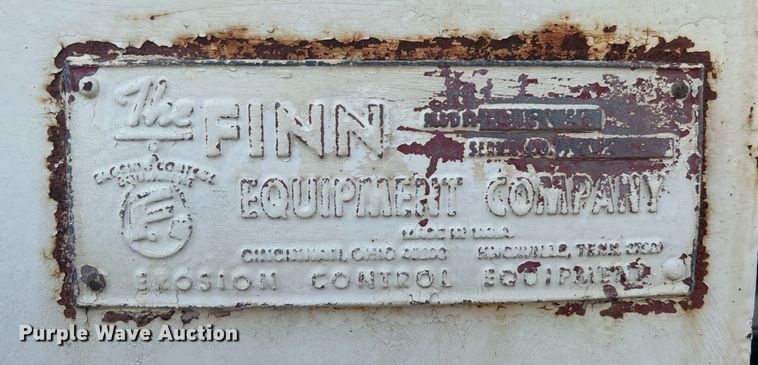 image for item DN0518 1989 Amertek Inc. 2500L hydroseeder truck