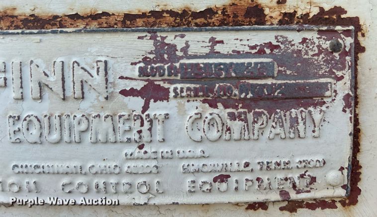 image for item DN0518 1989 Amertek Inc. 2500L hydroseeder truck