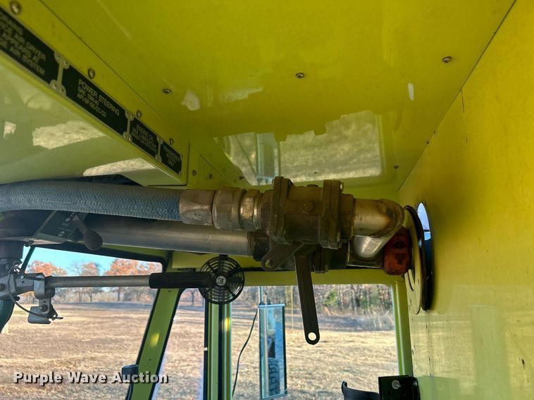 image for item DN0518 1989 Amertek Inc. 2500L hydroseeder truck