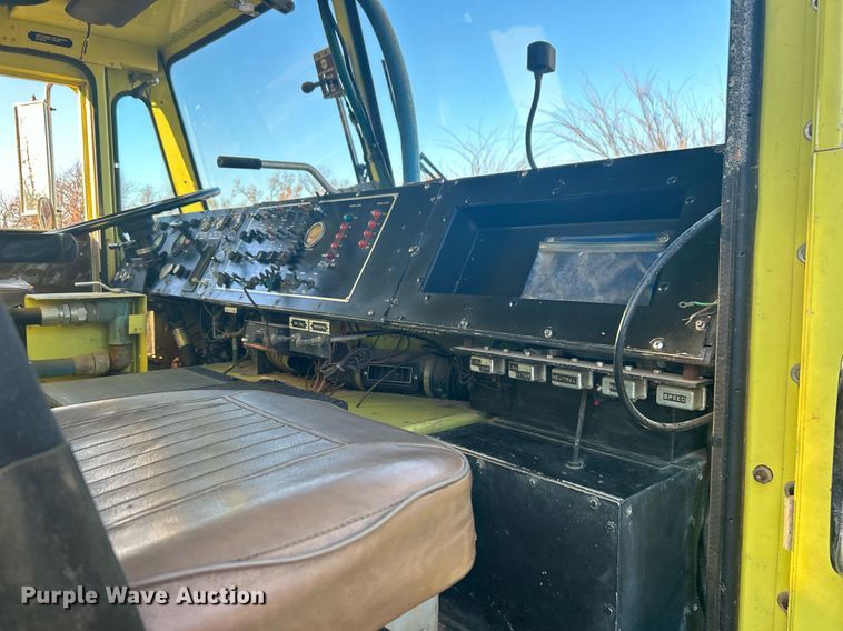 image for item DN0518 1989 Amertek Inc. 2500L hydroseeder truck