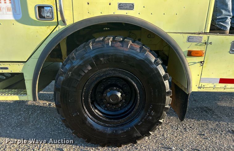 image for item DN0518 1989 Amertek Inc. 2500L hydroseeder truck