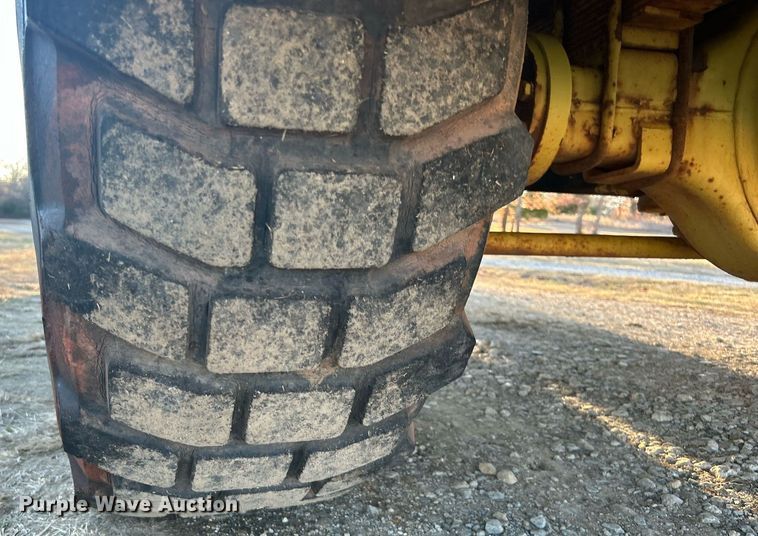 image for item DN0518 1989 Amertek Inc. 2500L hydroseeder truck