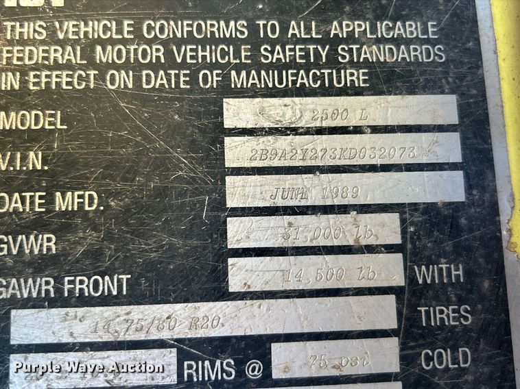 image for item DN0518 1989 Amertek Inc. 2500L hydroseeder truck