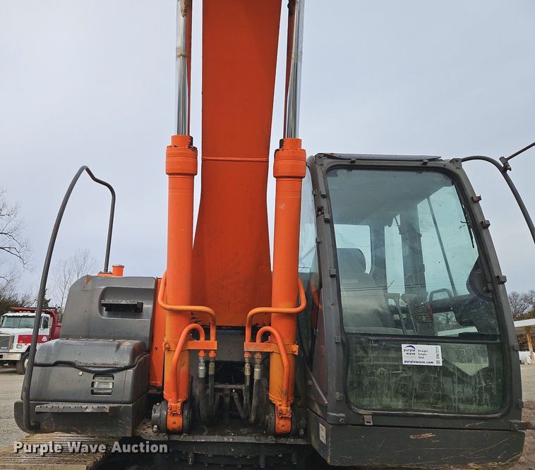 image for item DN7211 2006 Hitachi  ZX270LC-3 excavator