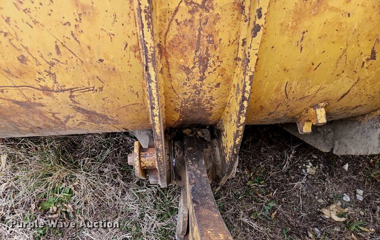 image for item DN7212 1994 Caterpillar  953B track loader
