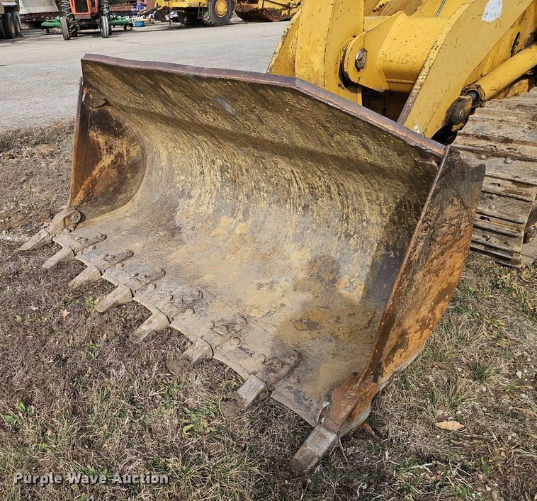 image for item DN7212 1994 Caterpillar  953B track loader