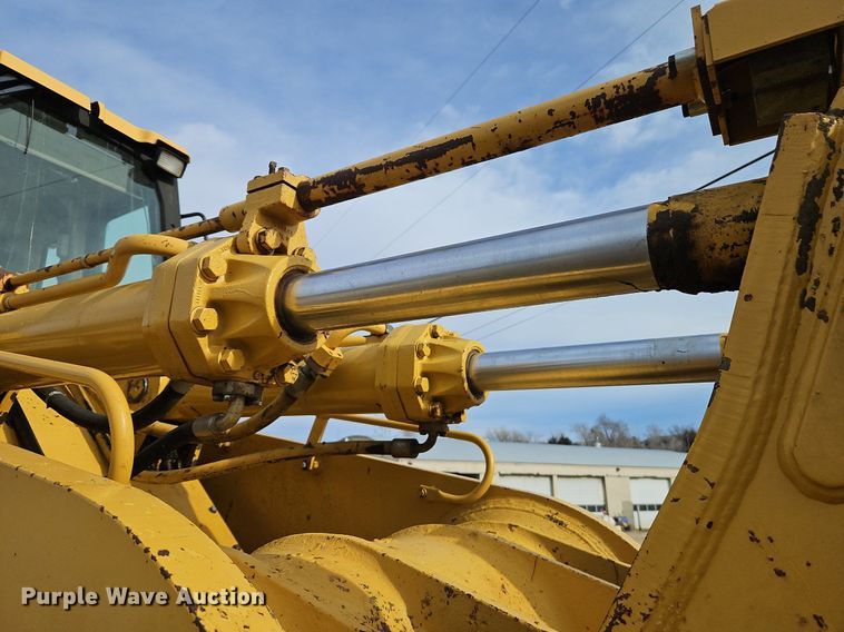 image for item DN7213 2001 Caterpillar  973C track loader