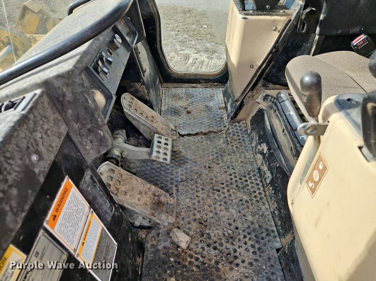 image for item DN7213 2001 Caterpillar  973C track loader