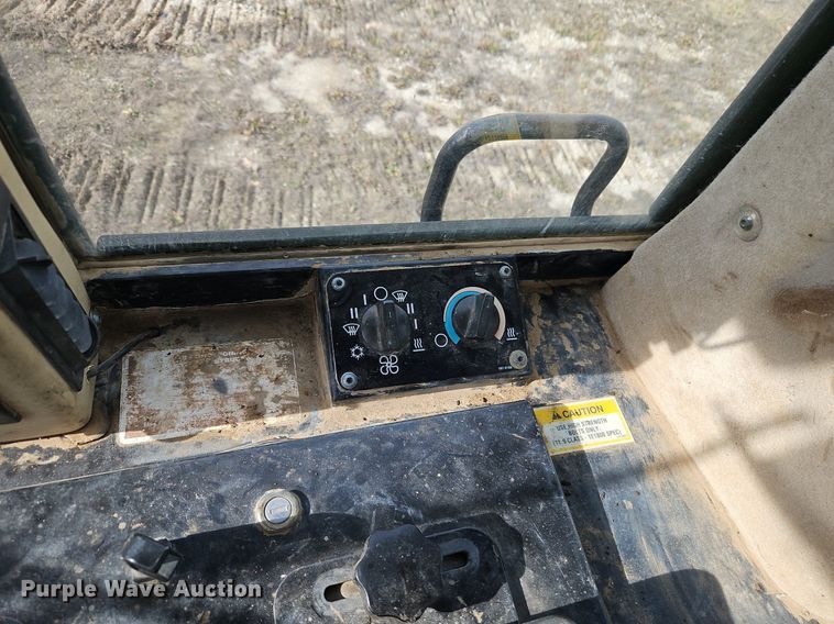 image for item DN7213 2001 Caterpillar  973C track loader