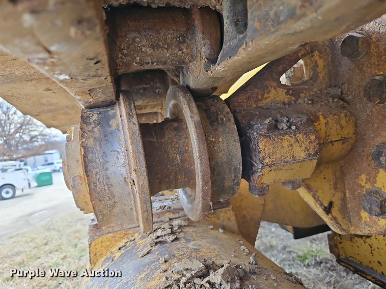 image for item DN7213 2001 Caterpillar  973C track loader