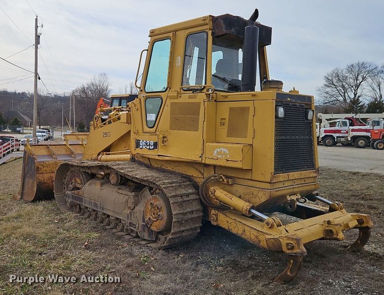 image for item DN7214 1996 Caterpillar  963B track loader