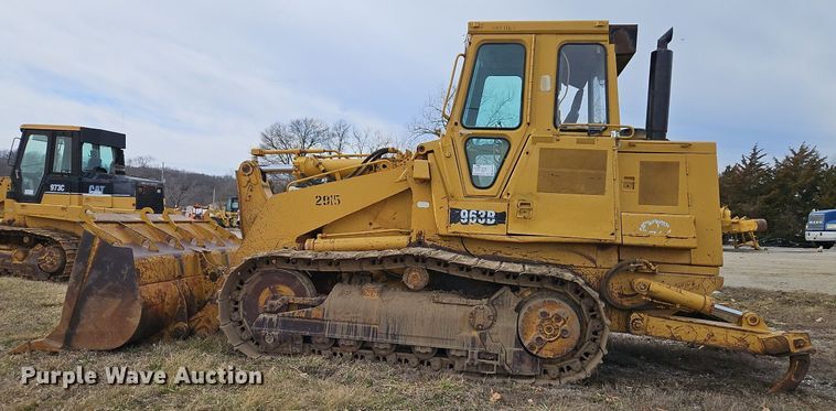 image for item DN7214 1996 Caterpillar  963B track loader