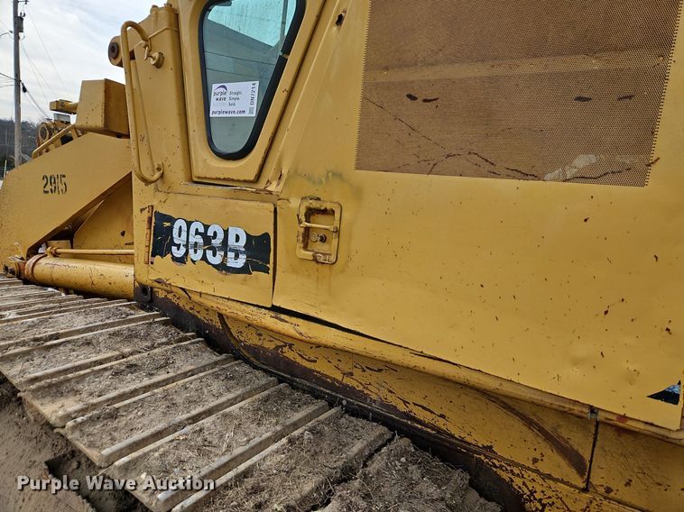 image for item DN7214 1996 Caterpillar  963B track loader